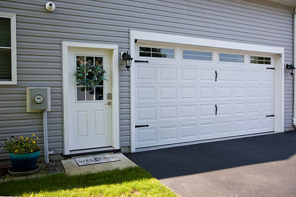 24/7 Emergency Garage Door Panel Replacement experts in Jackson, SC